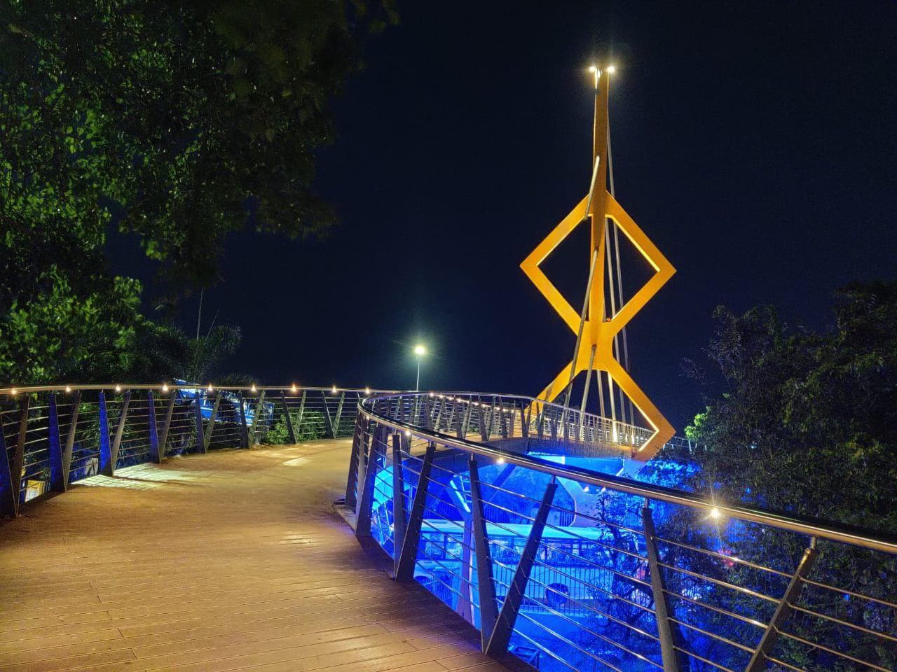 Façade & Landscape Lighting